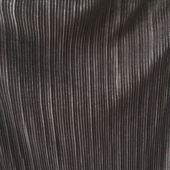 MISSGUIDED BELL SLEEVE TOP - Picture 6 of 6